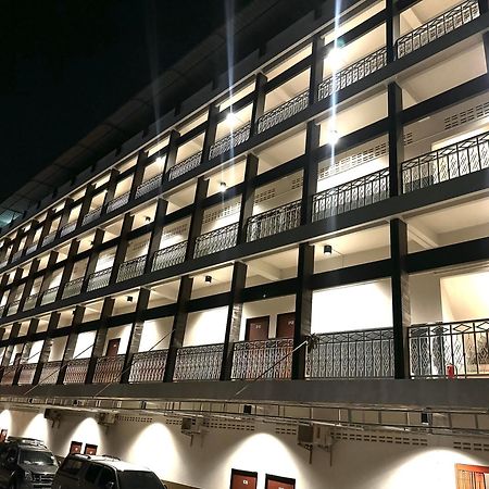 Tokyo Hotel Nakhonratchasima Eksteriør bilde